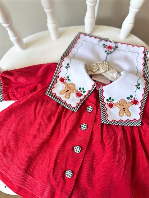 Photography Of A Man - Vestido rojo abullonado con bordado de