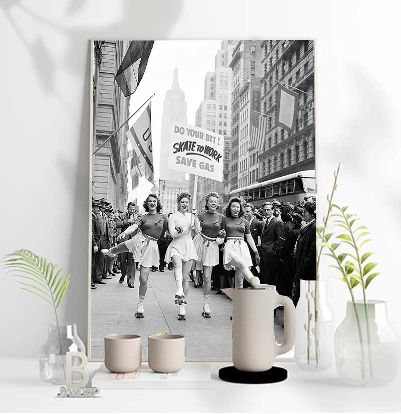 Skate To Work-Póster de lienzo - Photography Of War reseña y precio