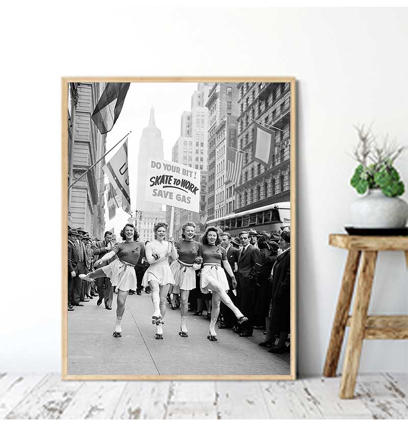 Skate To Work-Póster de lienzo - Photography Of War reseña y precio